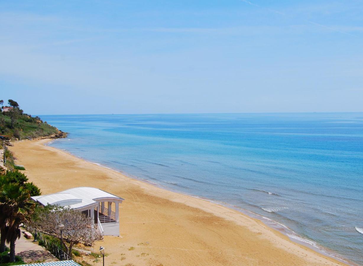 B&B Capo Rizzuto Fronte Mare Buitenkant foto